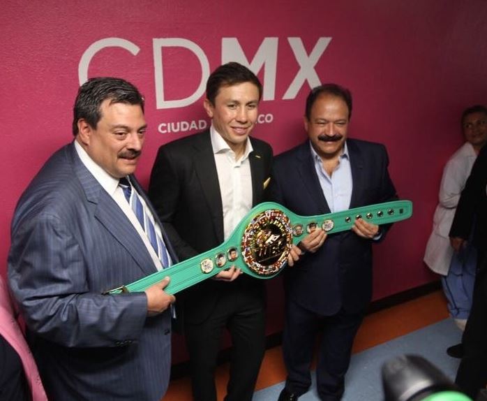 Boxeador Golovkin realiza donación para reconstrucción de la CDMX