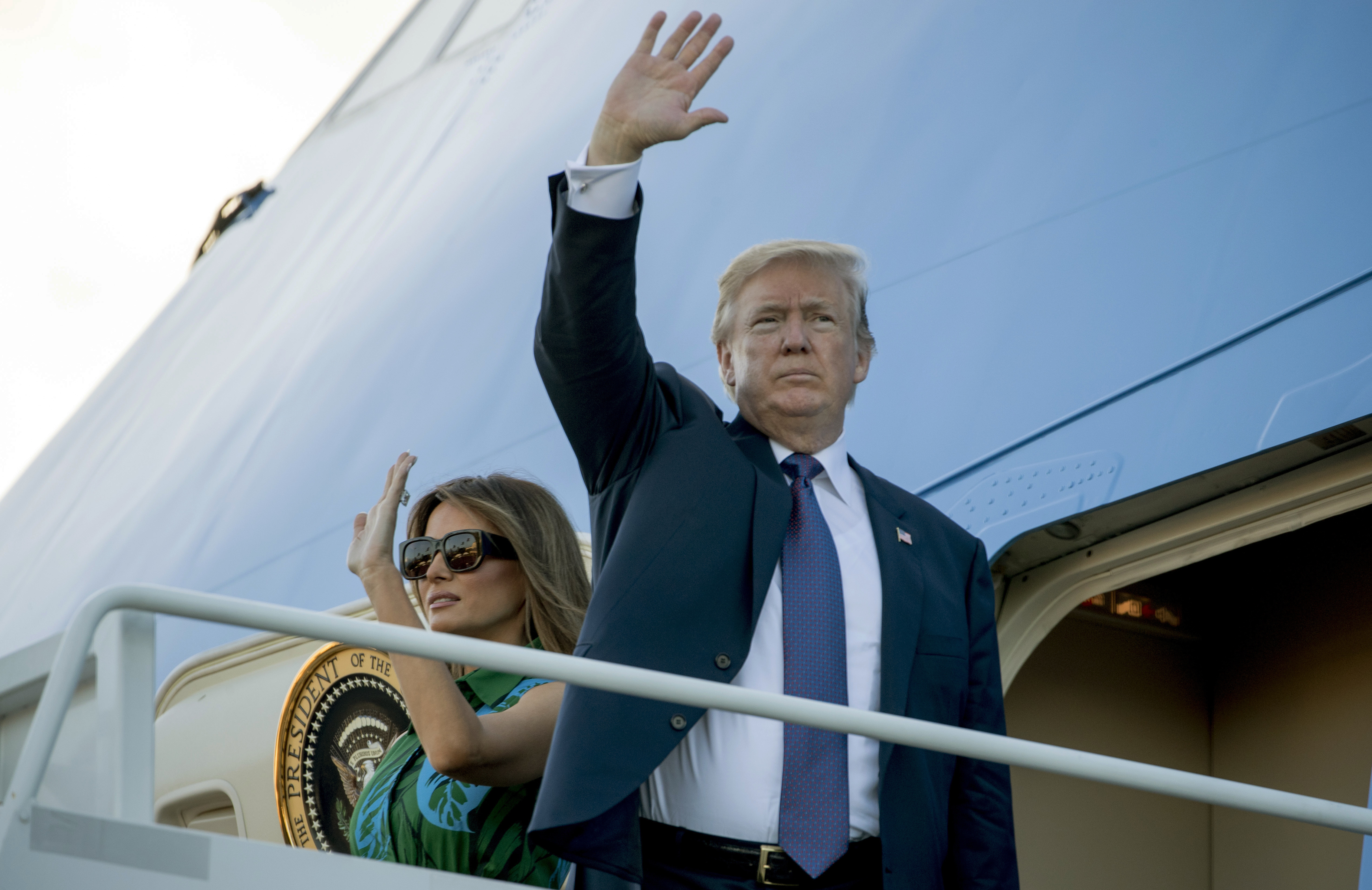 Trump viaja a Japón para iniciar su primera gira en Asia