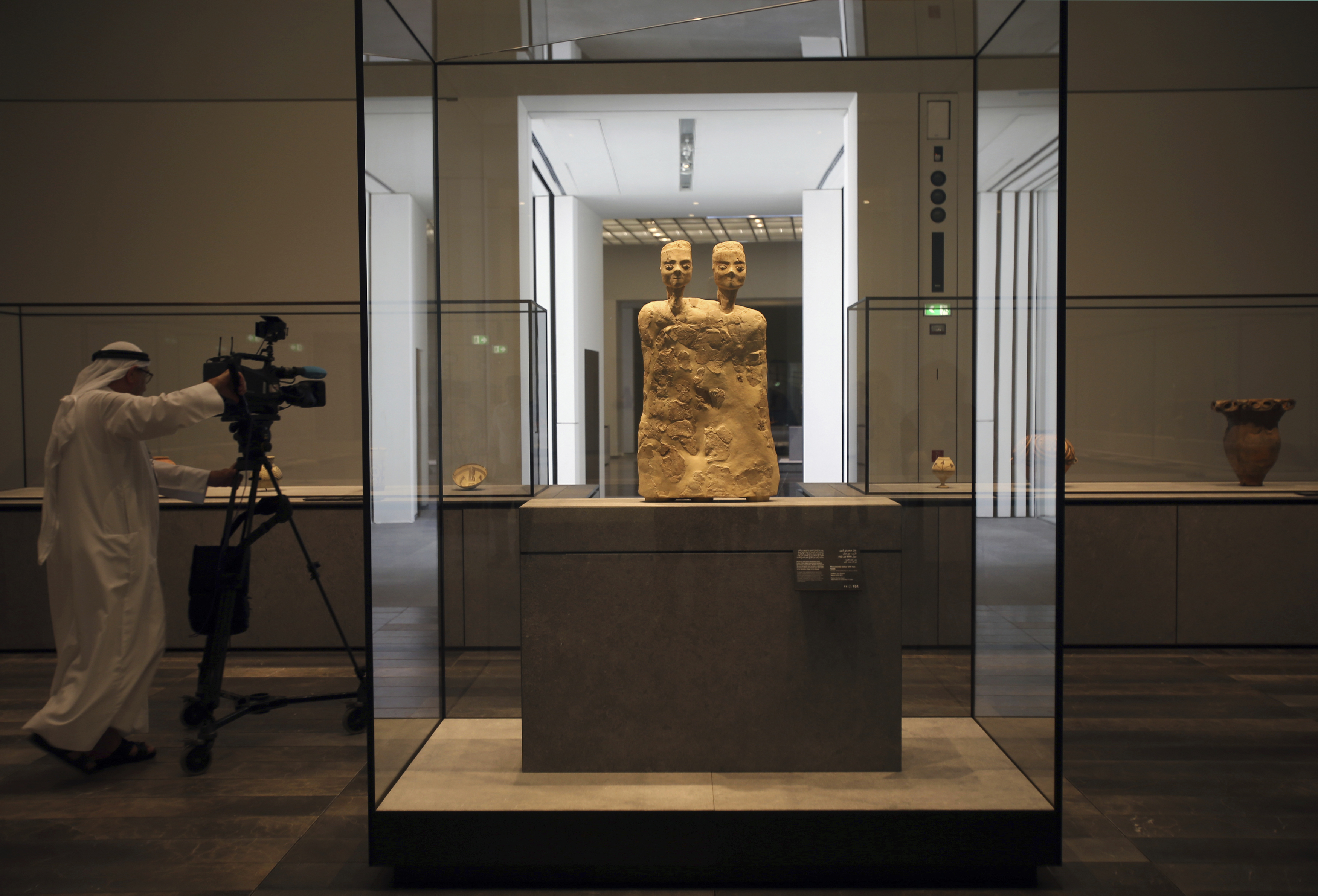 Inauguran Museo del Louvre en Abu Dabi como unión entre Occidente y Oriente 