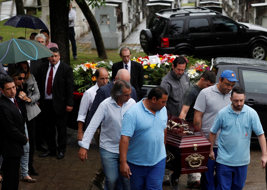 Dan último adiós a argentinos muertos en atentado de Nueva York