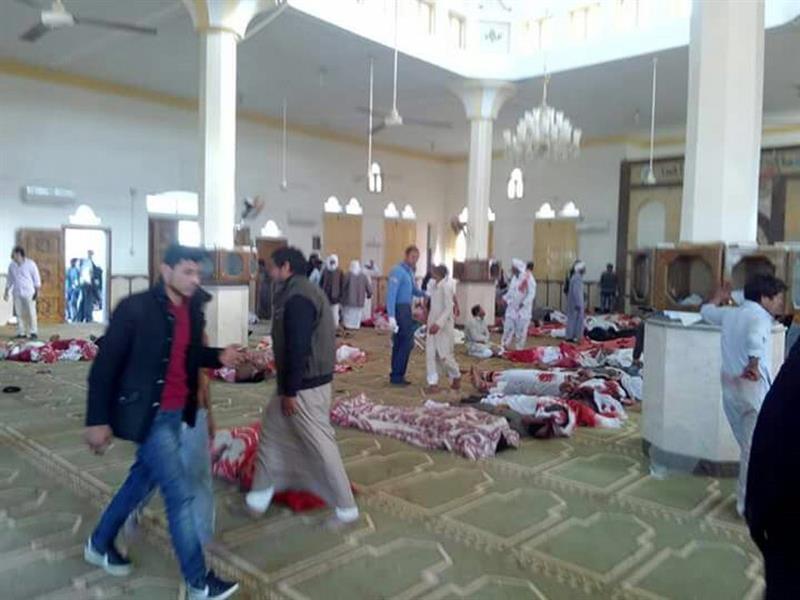 un ataque terrorista deja mas de 180 muertos en egipto