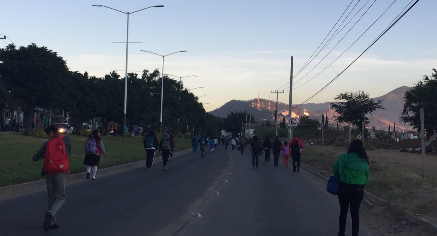 Integrantes de la CTM bloquean Oaxaca; exigen liberación de su líder