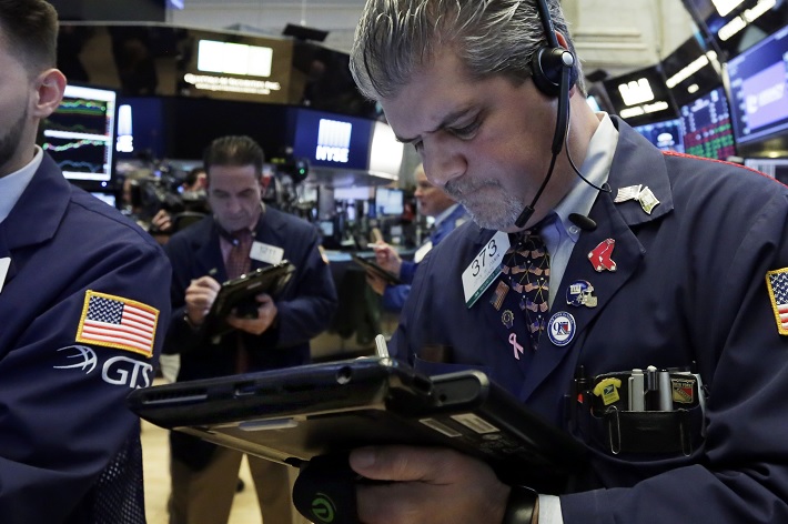 Wall Street cierra mixto y Nasdaq conquista nuevo récord