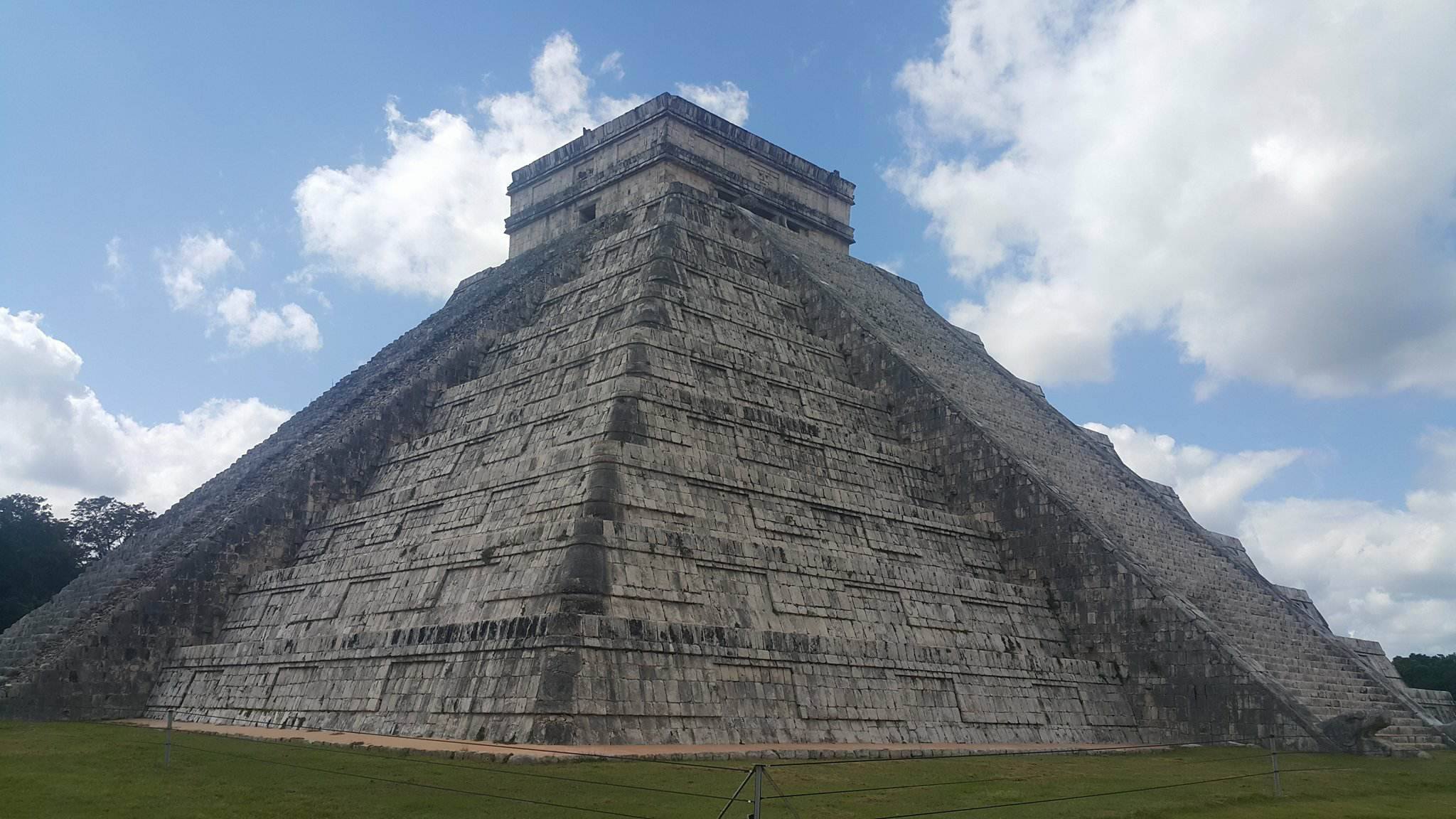 INAH busca descifrar importancia del agua para simbolismo maya en Chichén Itzá