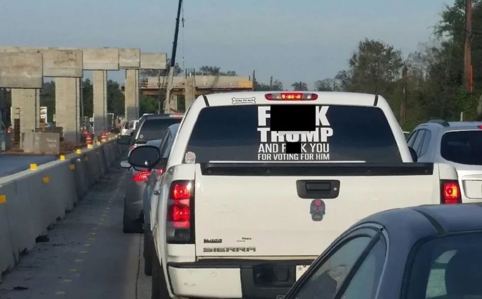 Controversia por Fuck Trump en Texas