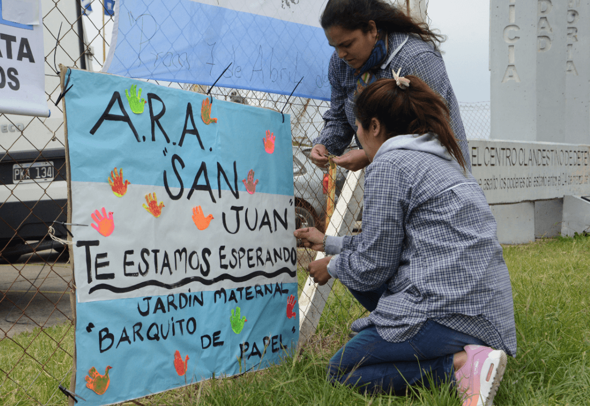 Esperan noticias del ARA San Juan; Submarino argentino habría sufrido explosión