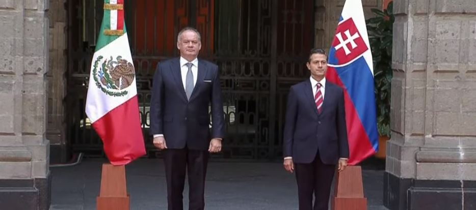 El presidente Peña Nieto recibe a su homólogo de la República Eslovaca, Andrej Kiska, quien realiza una visita de Estado en México. (Presidencia de México)