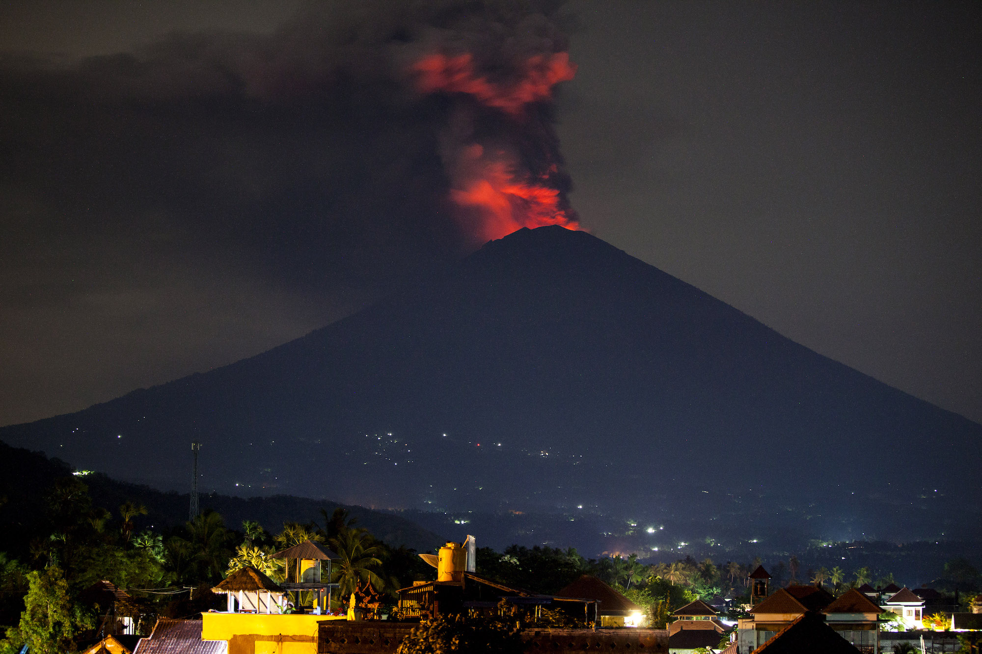 Erupción volcánica podría aniquilar a la humanidad