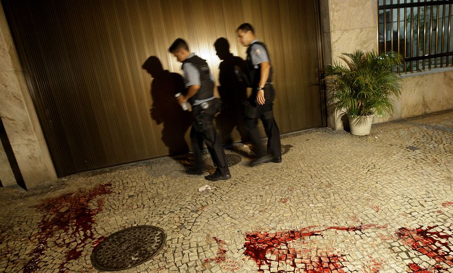 Vicecónsul de EU en Río de Janeiro es tiroteada en intento de asalto