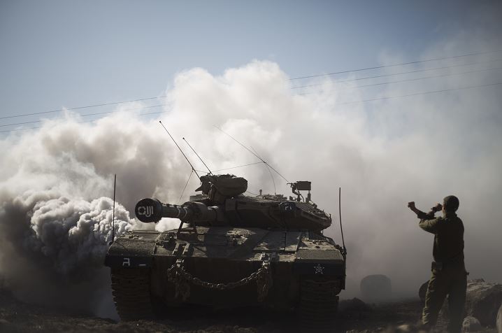 Israel hace disparos de advertencia a fuerzas sirias en el Golán