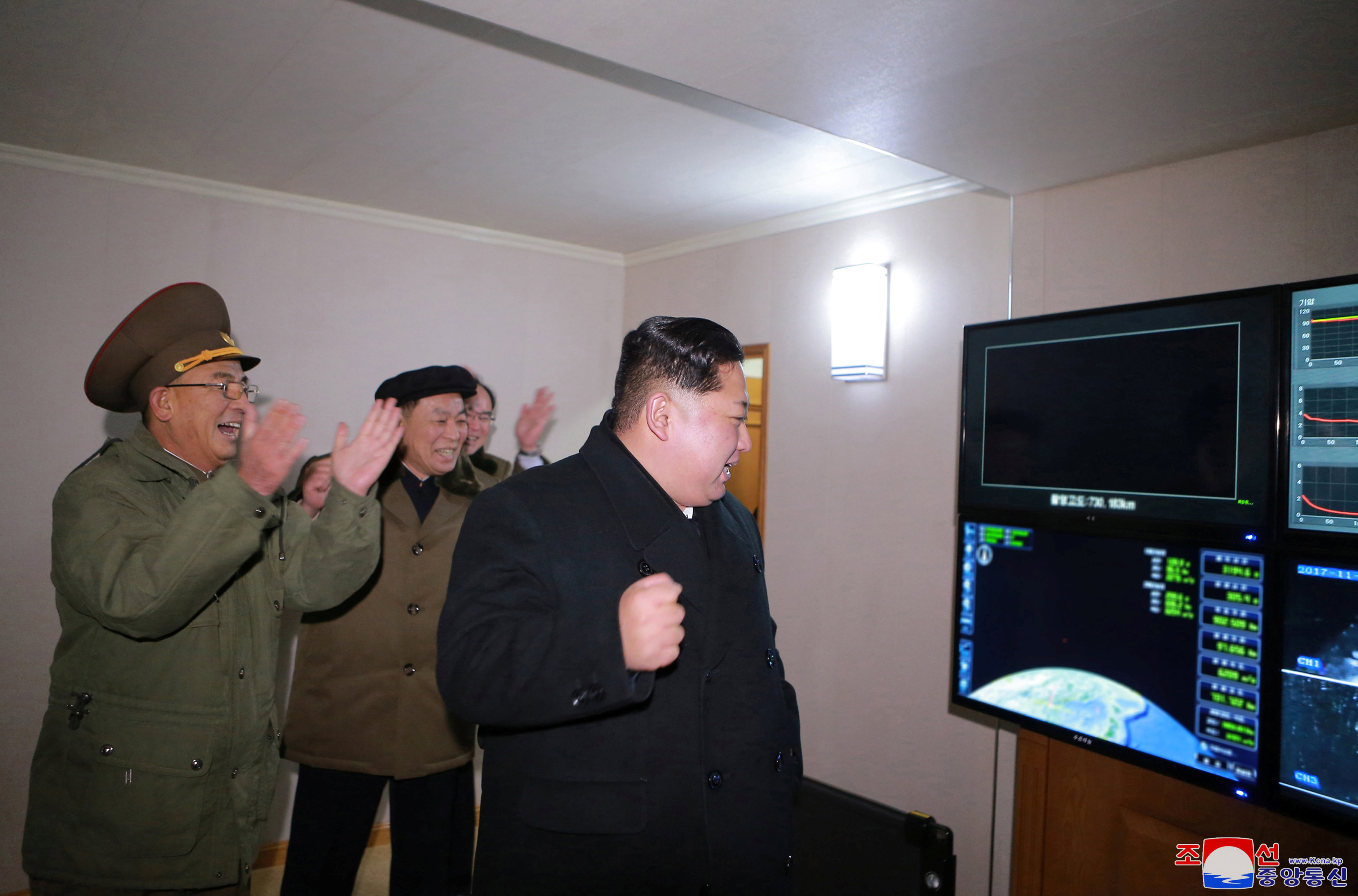 Pyongyang publica imágenes misil Hwasong 15 capaz alcanzar Estados Unidos