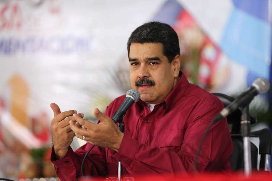 Maduro condena ruptura orden democrático Zimbabue