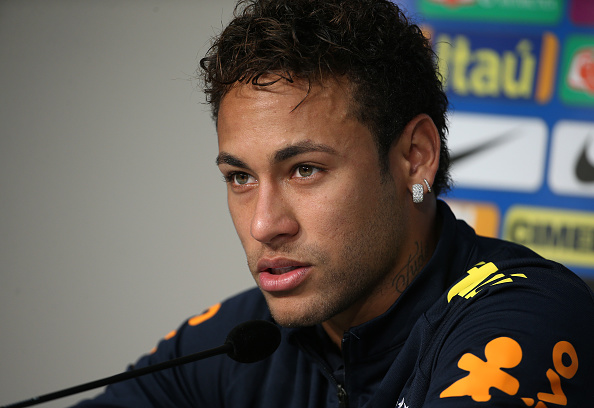 Neymar rompe llanto emotivas palabras su entrenador