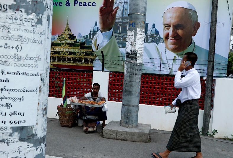Papa Francisco reza por las víctimas del atentado en el Sinaí