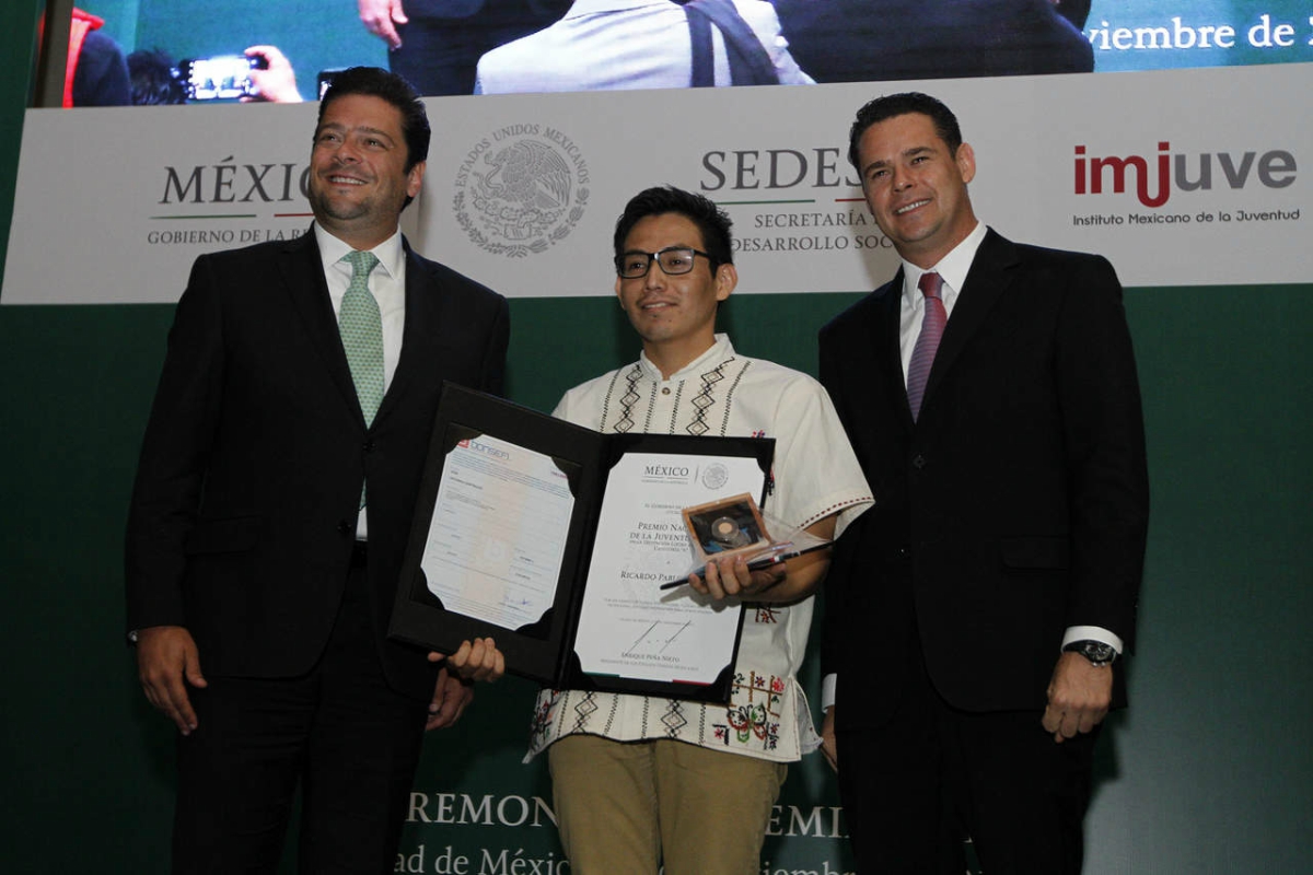 Premio Nacional de la Juventud 2017, MIT, Indio, Discriminación, Indígena, Massachusetts