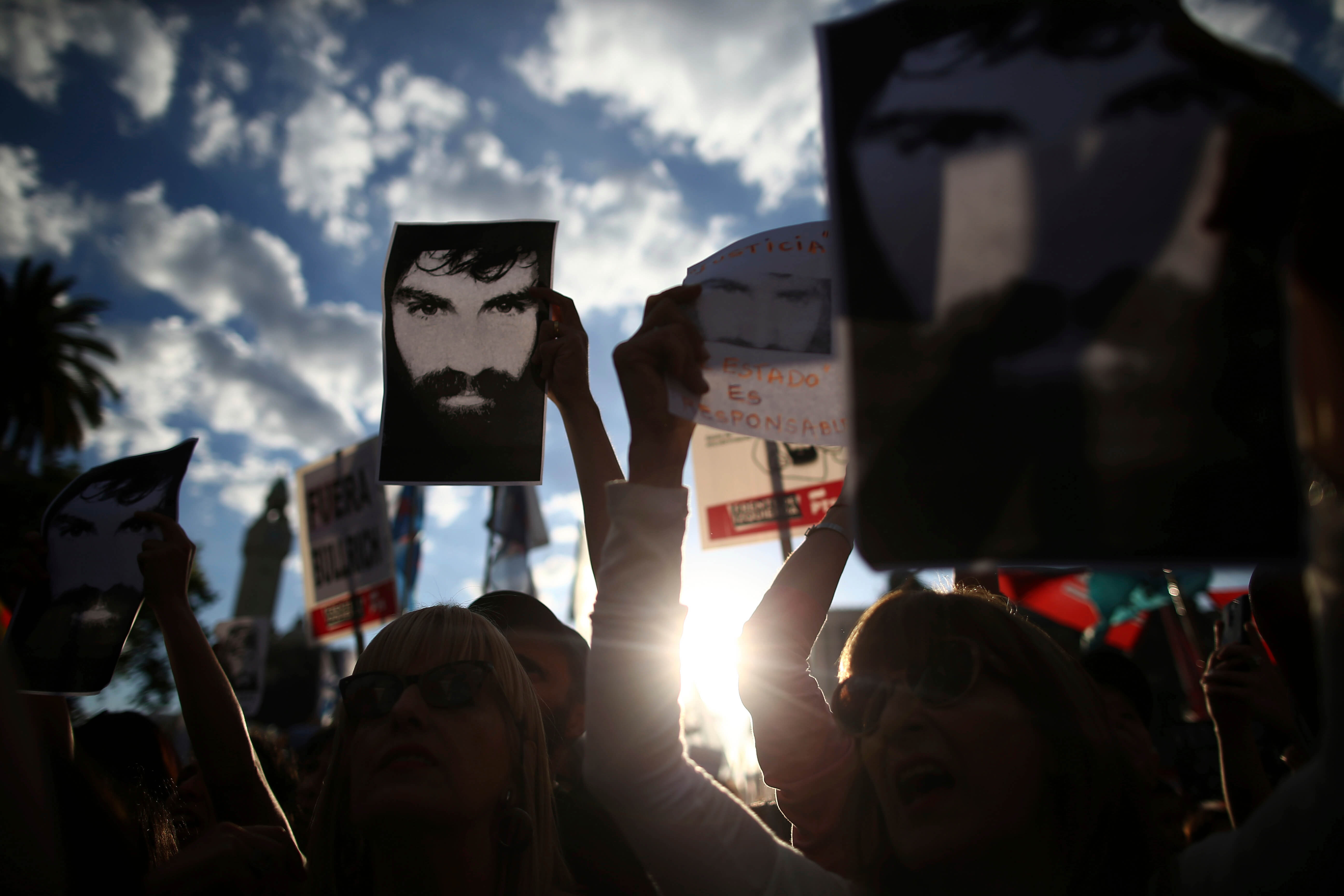 Protesta que exige justicia por la muerte del activista argentino Santiago Maldonado