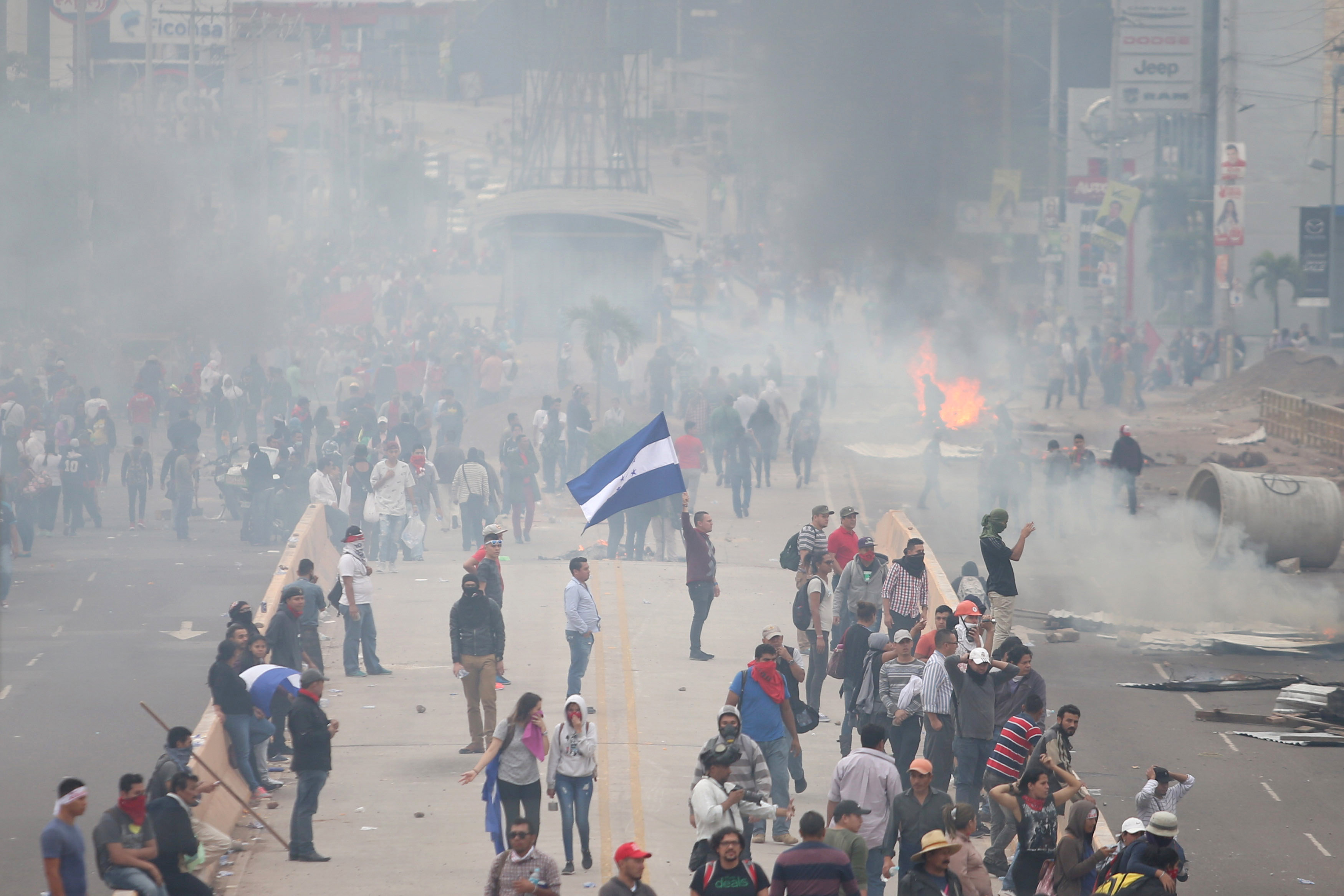 Siguen protestas Honduras acusaciones fraude electoral