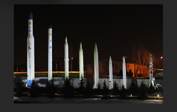 Réplicas de misiles y cohetes iraníes en un museo de Teherán