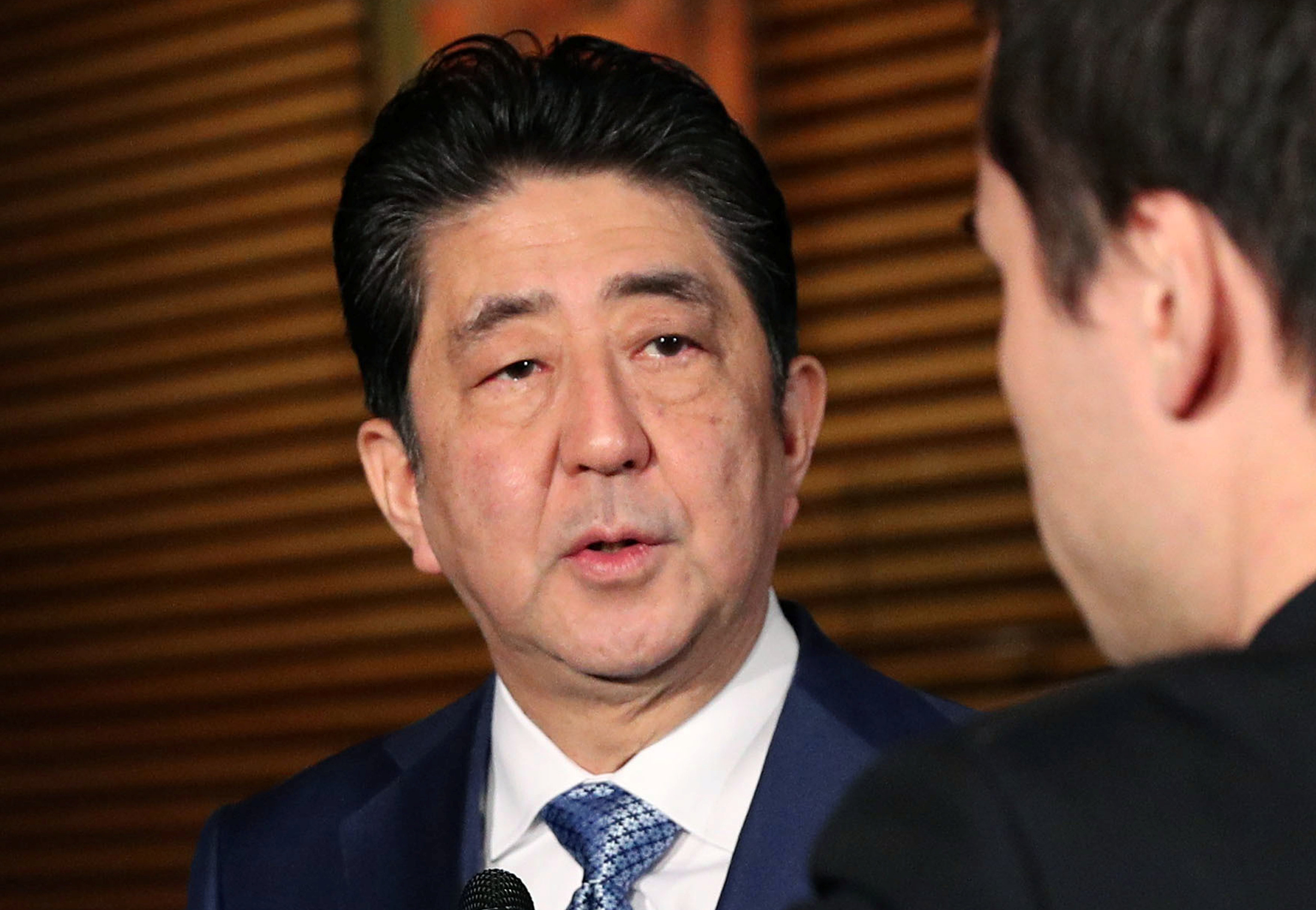 Shinzo Abe califica de 'acto violento' lanzamiento de misil norcoreano