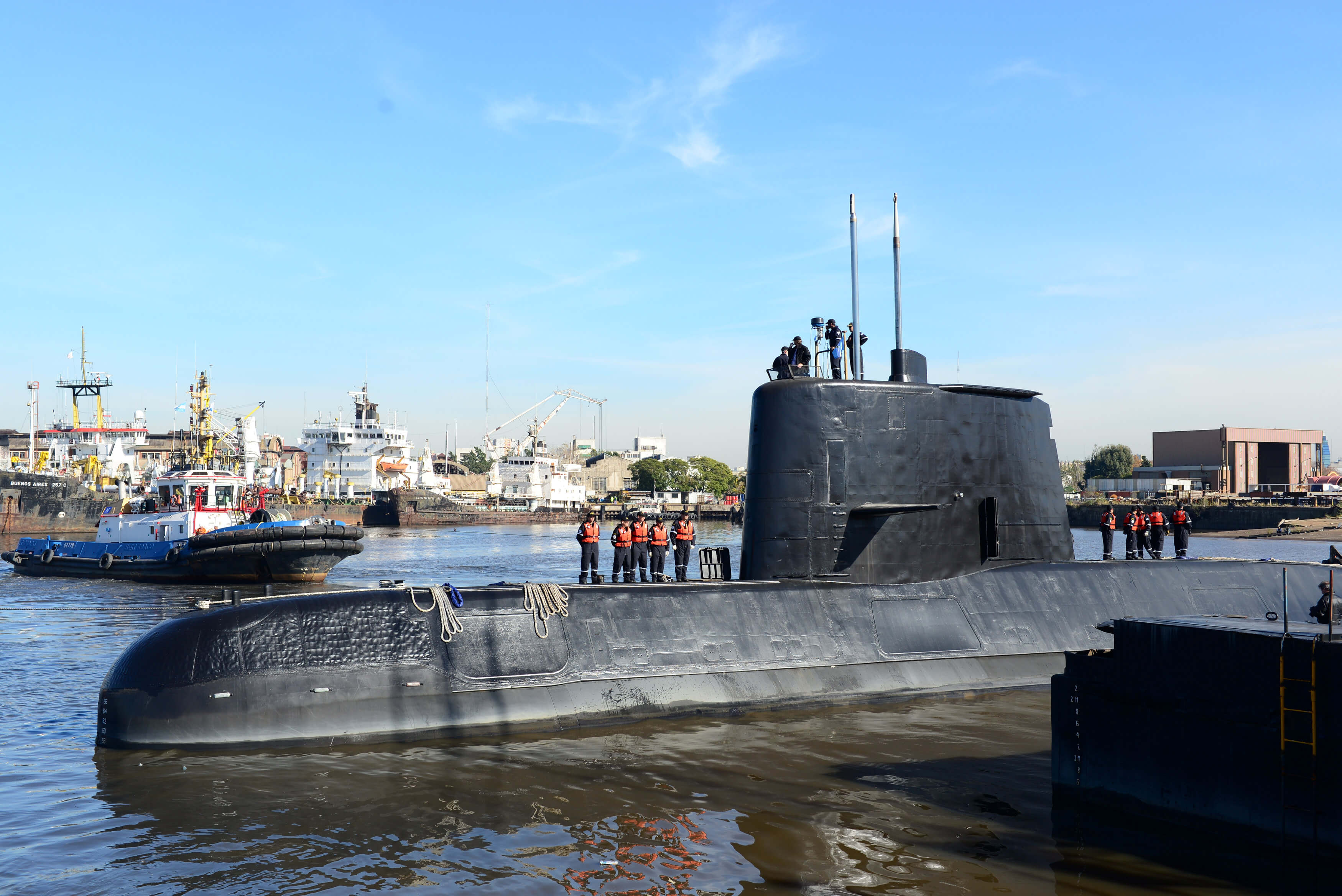 Submarino militar argentino 44 tripulantes continúa desaparecido
