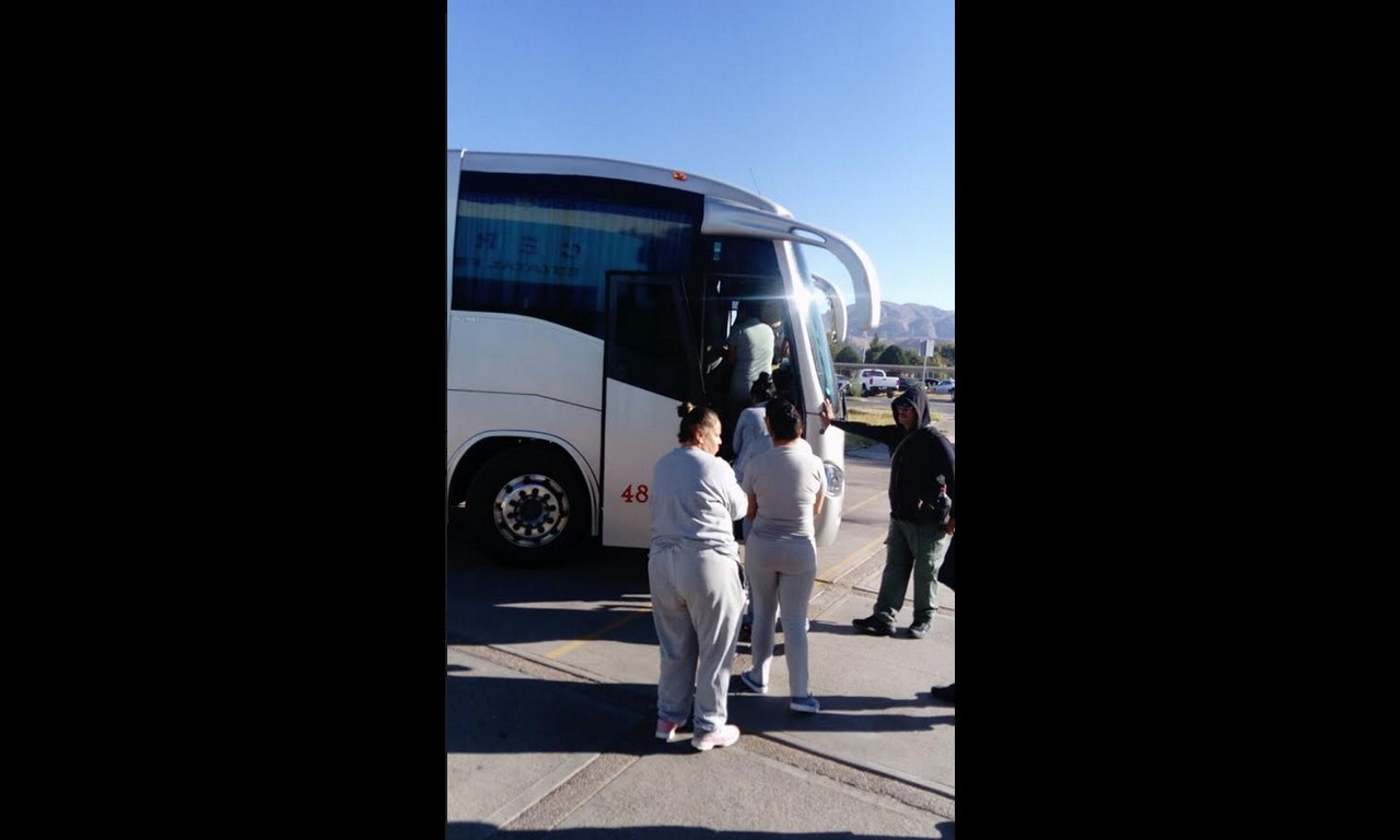 Trasladan a 45 internas de penal en Chihuahua a Cd. Juárez