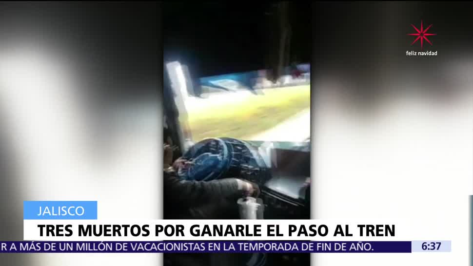Autobús del equipo 'Rayados de Altamira' fue embestido por un tren