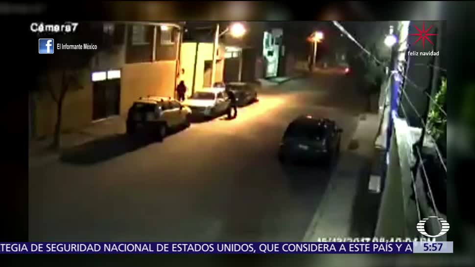 Desvalijan auto frente a residentes en Toluca