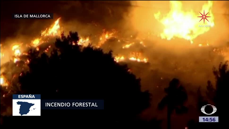 Incendio forestal en la isla de Mallorca desplaza a 60 familias