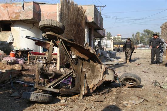 atentado suicida deja siete muertos y trece heridos afganistan