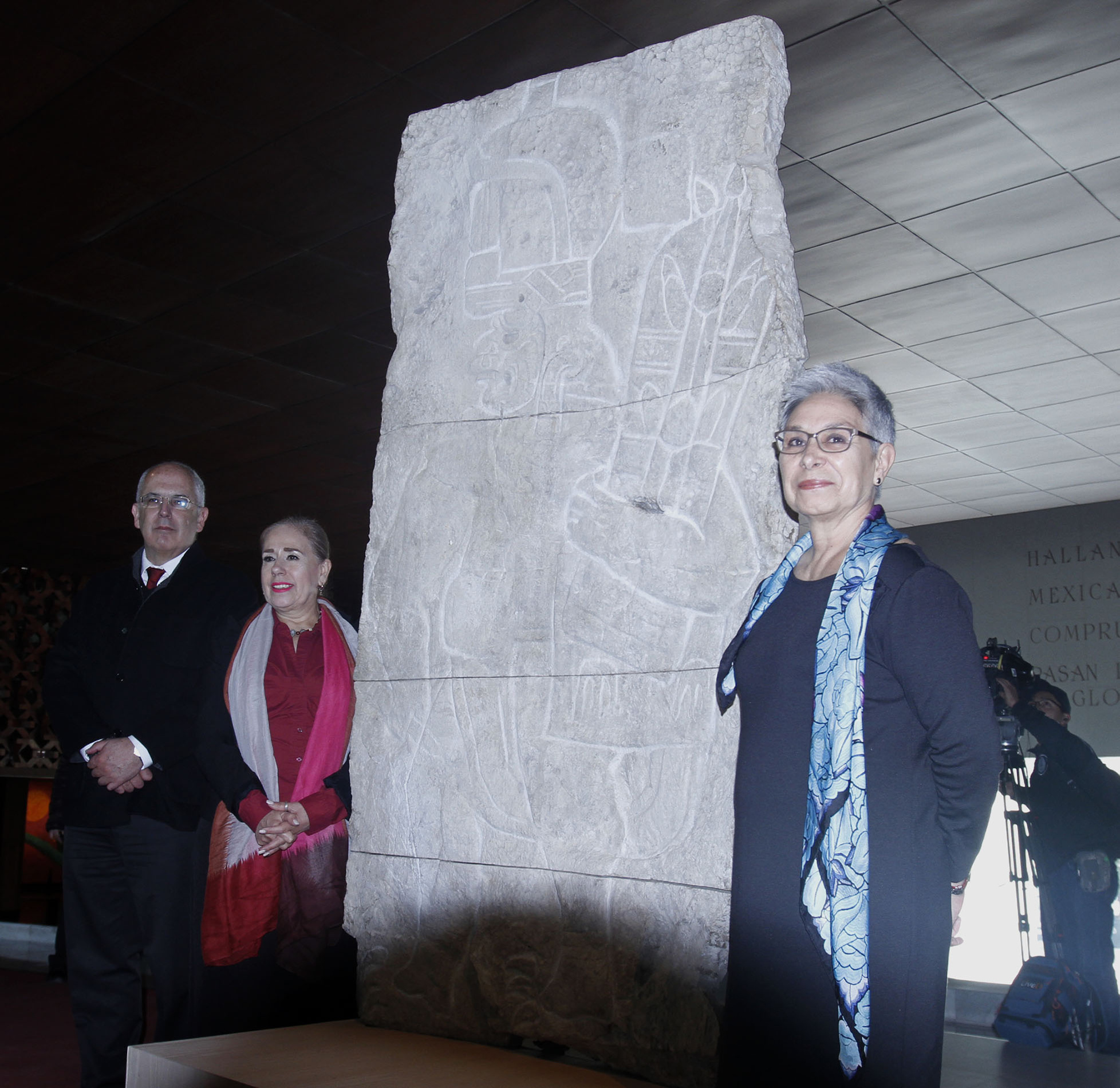 Museo de Antropología exhibe el Bajorrelieve de Xoc, sustraído de México hace 40 años
