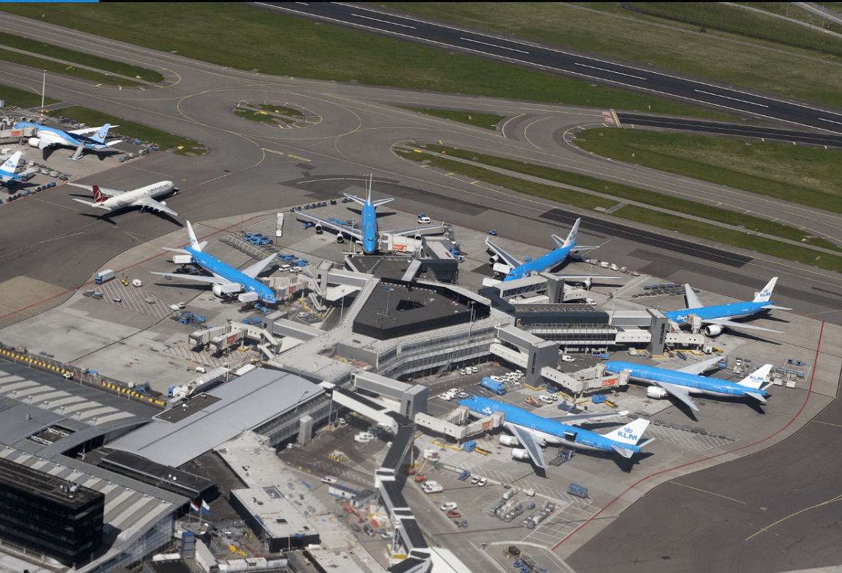 Aeropuerto de Schiphol en Ámsterdam. (Reuters, archivo)