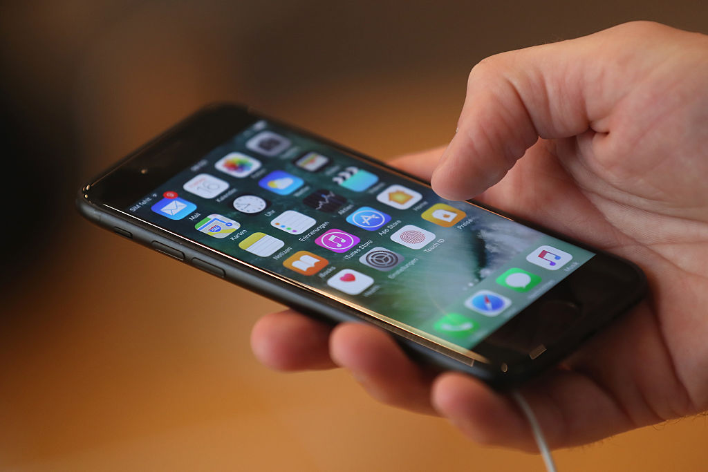 Apple se disculpa reducir velocidad iPhone