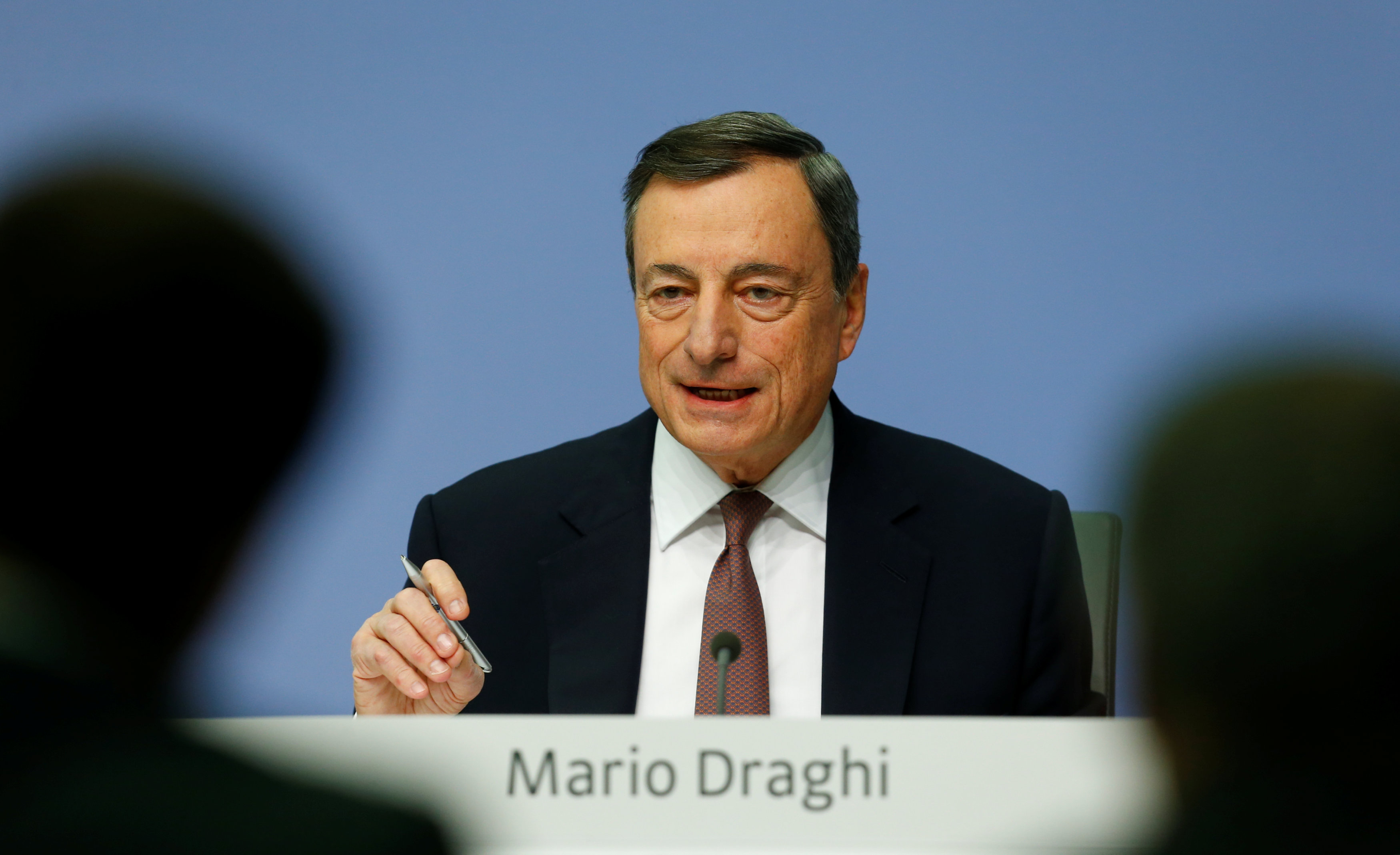 El BCE eleva proyección de inflación y crecimiento