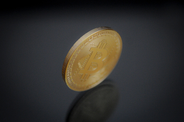 El Bitcoin se hunde por debajo de 13,000 dólares