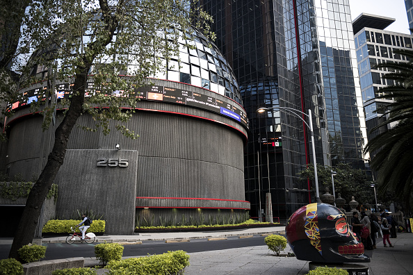 La Bolsa Mexicana inicia con ganancia de 0.43 por ciento
