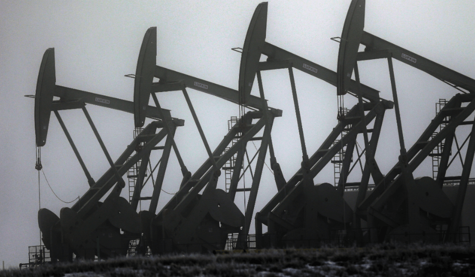 Precios del petróleo caen ante reapertura de oleoducto en Mar del Norte