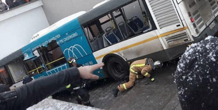 Mueren cinco personas atropelladas en el metro de Moscú