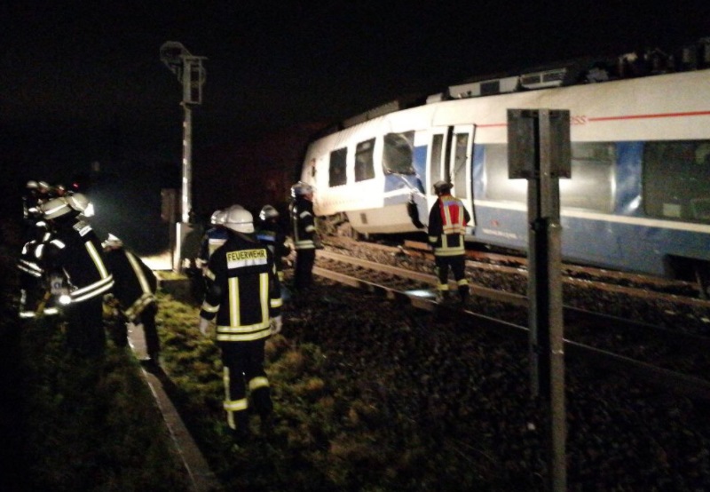 Al menos 50 herido deja choque de dos trenes en Alemania