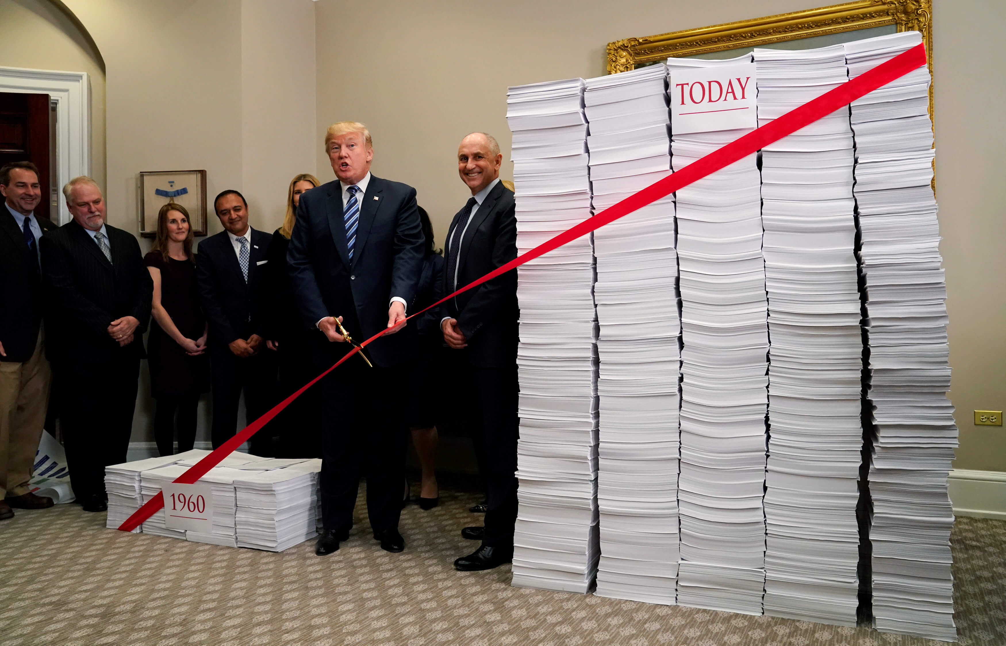 Donald Trump elimina 1,579 medidas regulatorias