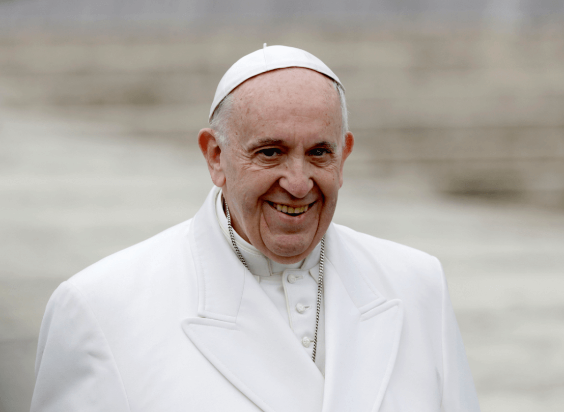 Papa Francisco pide pacto mundial que asegure 'humanidad'