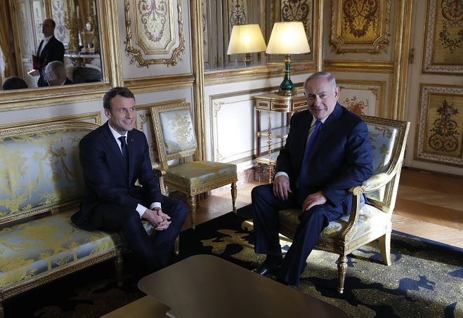 Hay que dar tiempo a mediación de EU en Medio Oriente: Macron