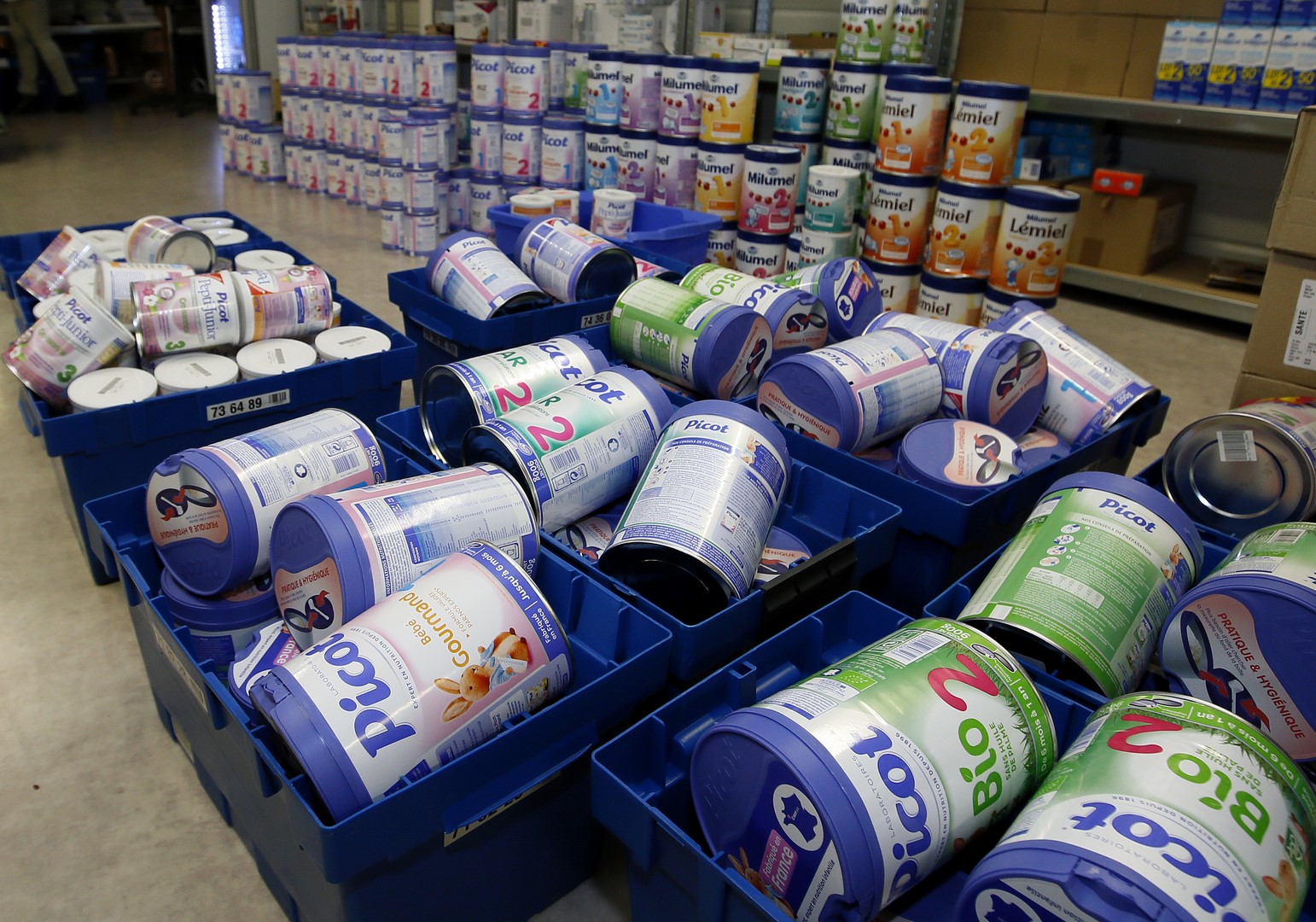Empresa francesa retira lotes de leche para bebé contaminada