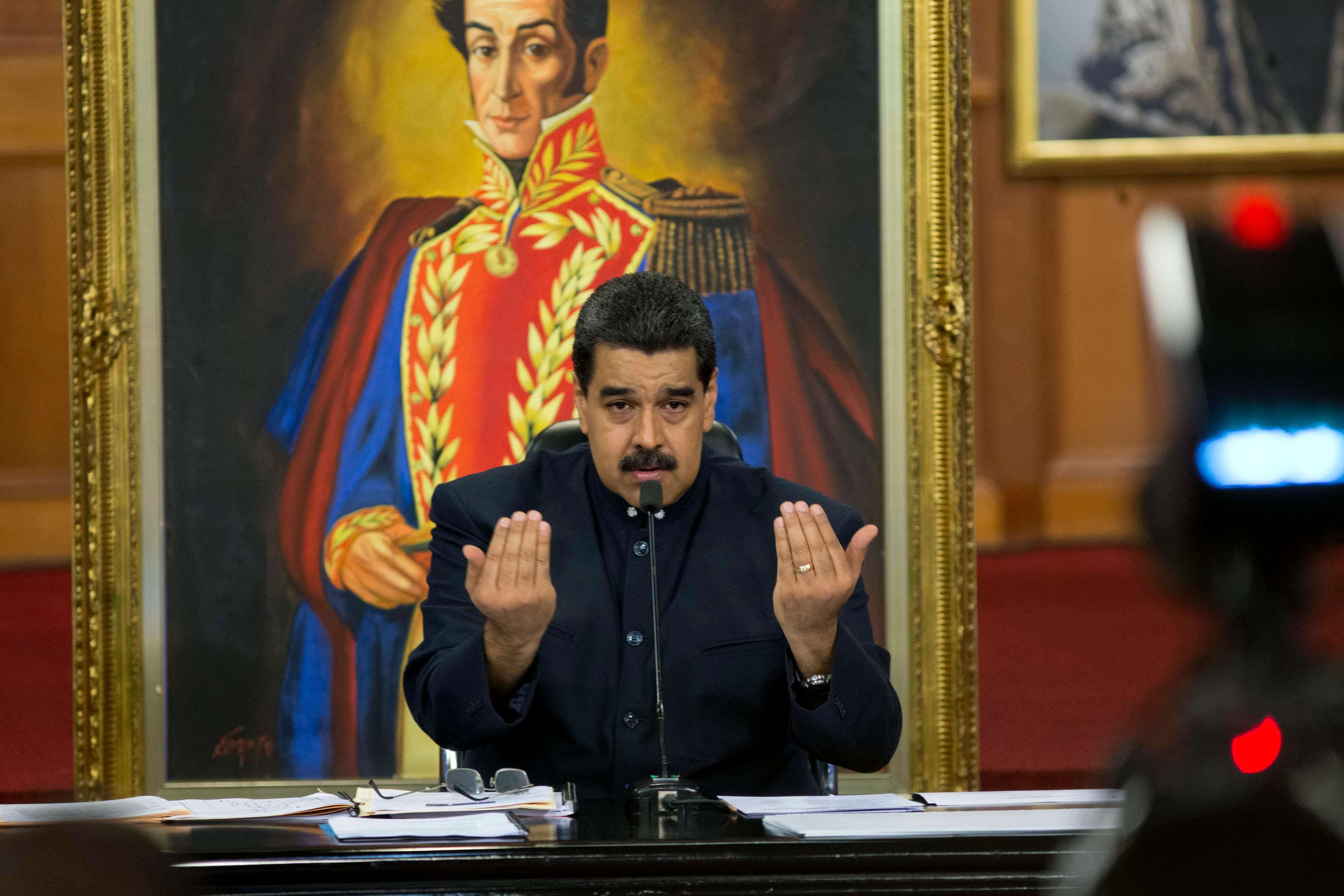 Maduro busca salvar la economía venezolana con la moneda virtual 'petro'