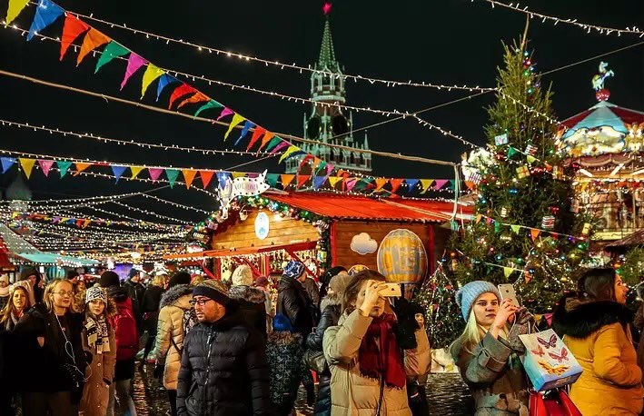 rusia se alista para recibir año nuevo y navidad