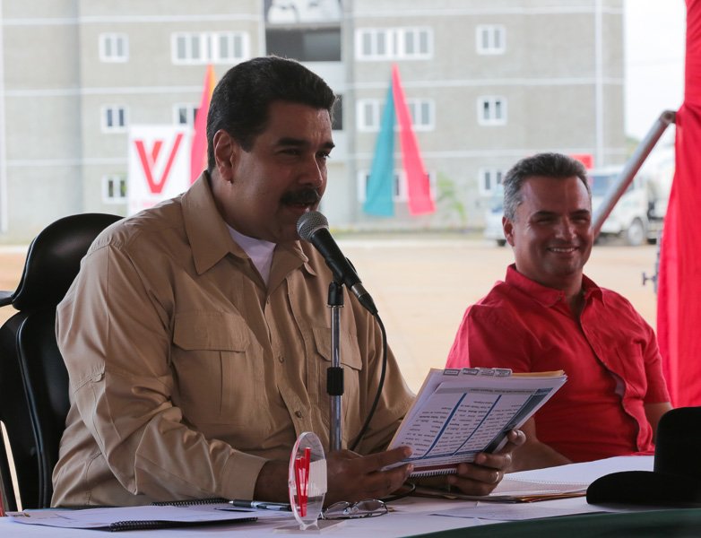 Nicolás Maduro crea superintendencia criptomoneda Venezuela