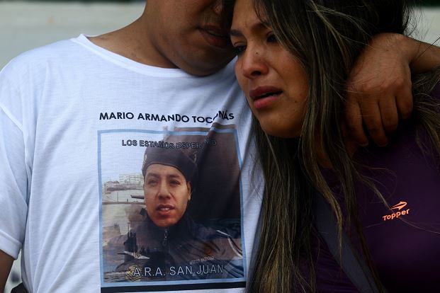 Argentina vive jornada de oración por los tripulantes del submarino desaparecido