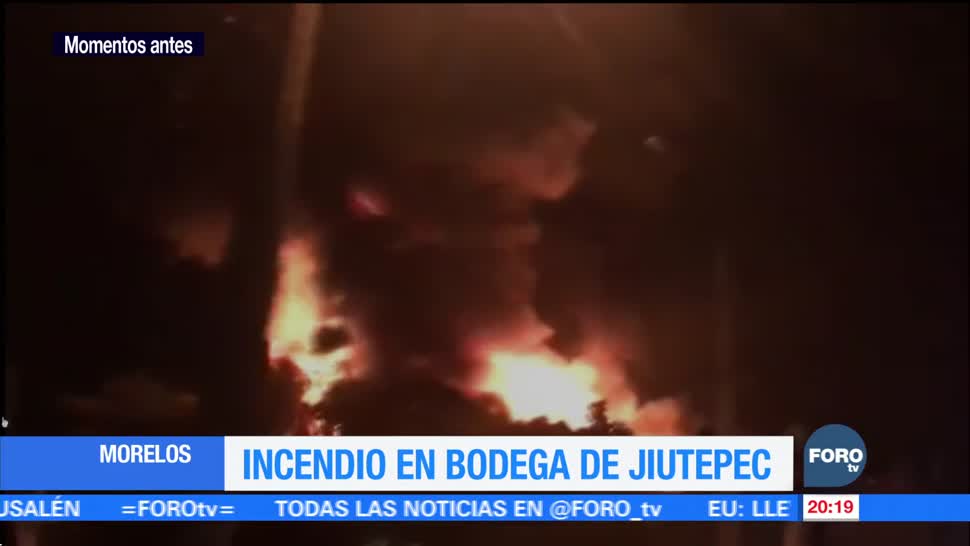 Se registra incendio en bodega de tapicería de Morelos