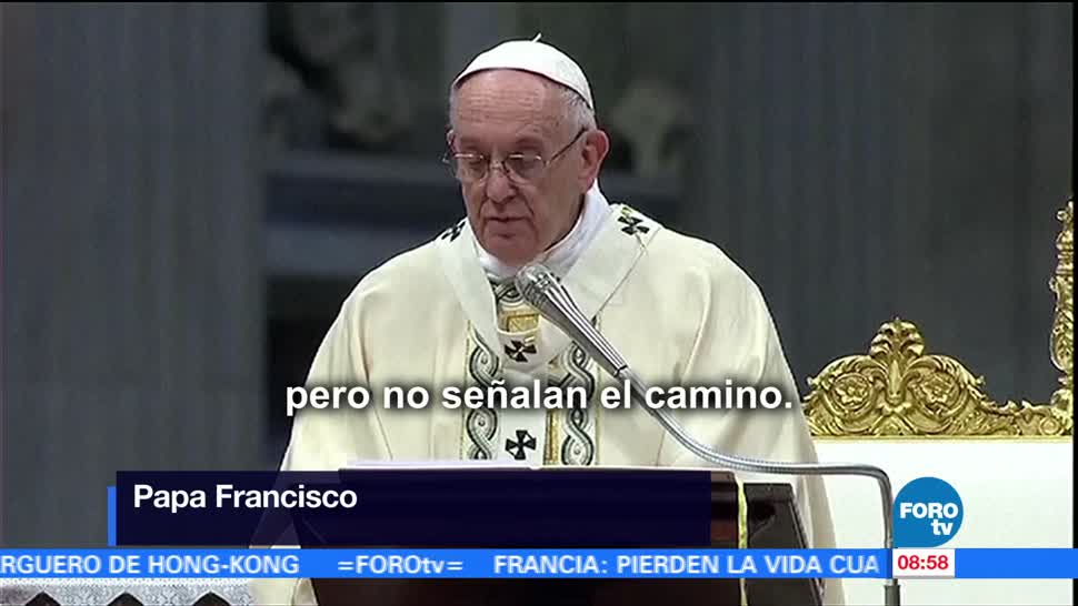 Papa Francisco celebra misa de Epifanía