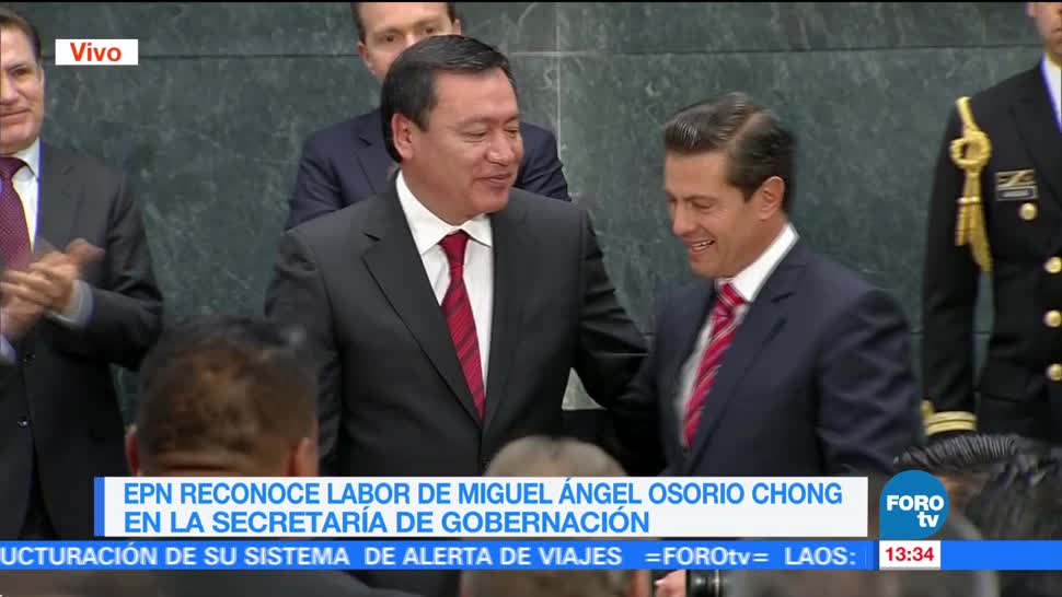 Peña Nieto reconoce labor de Osorio Chong al frente de la Segob