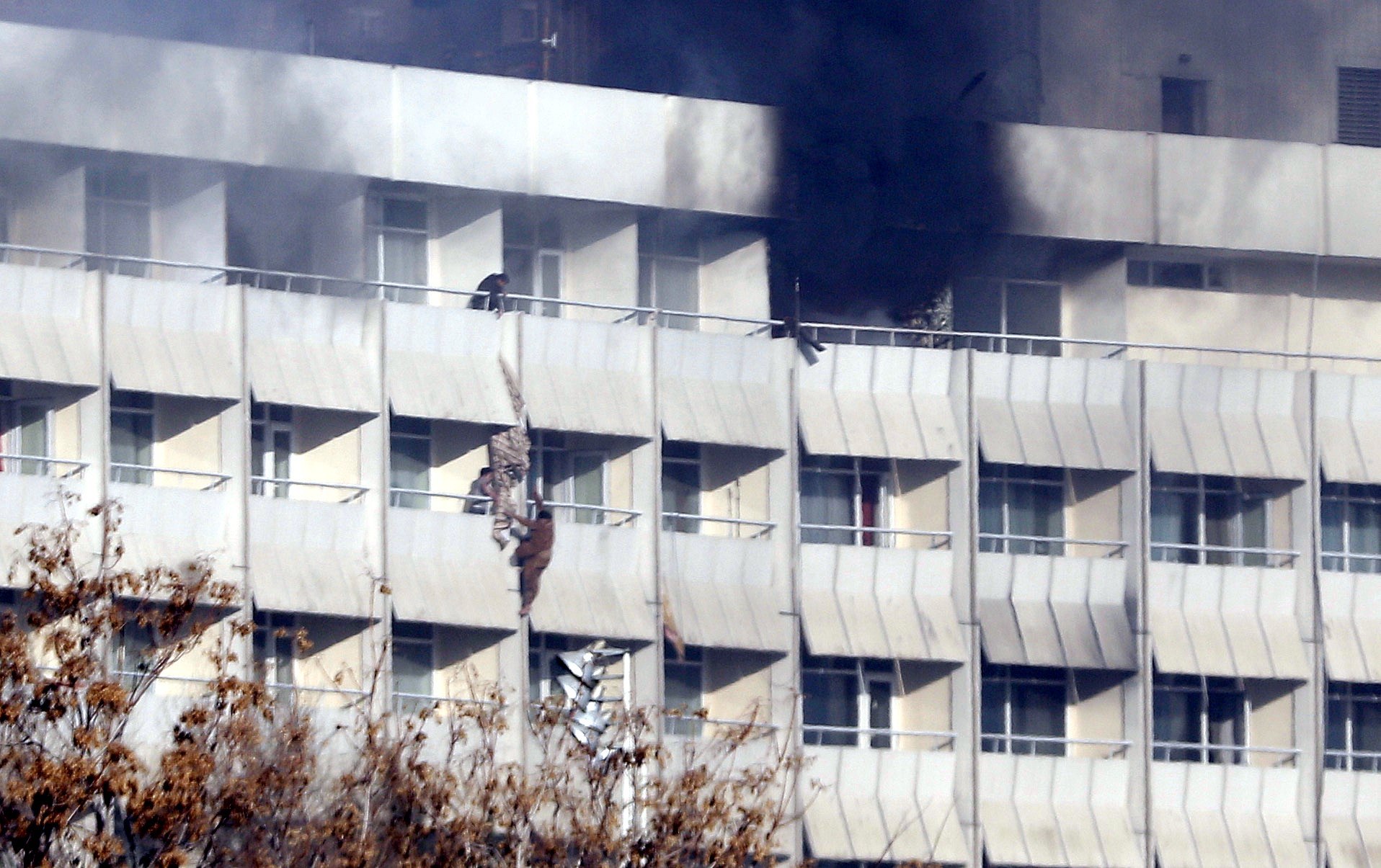Ataque al Hotel Intercontinental de Kabul deja doce muertos